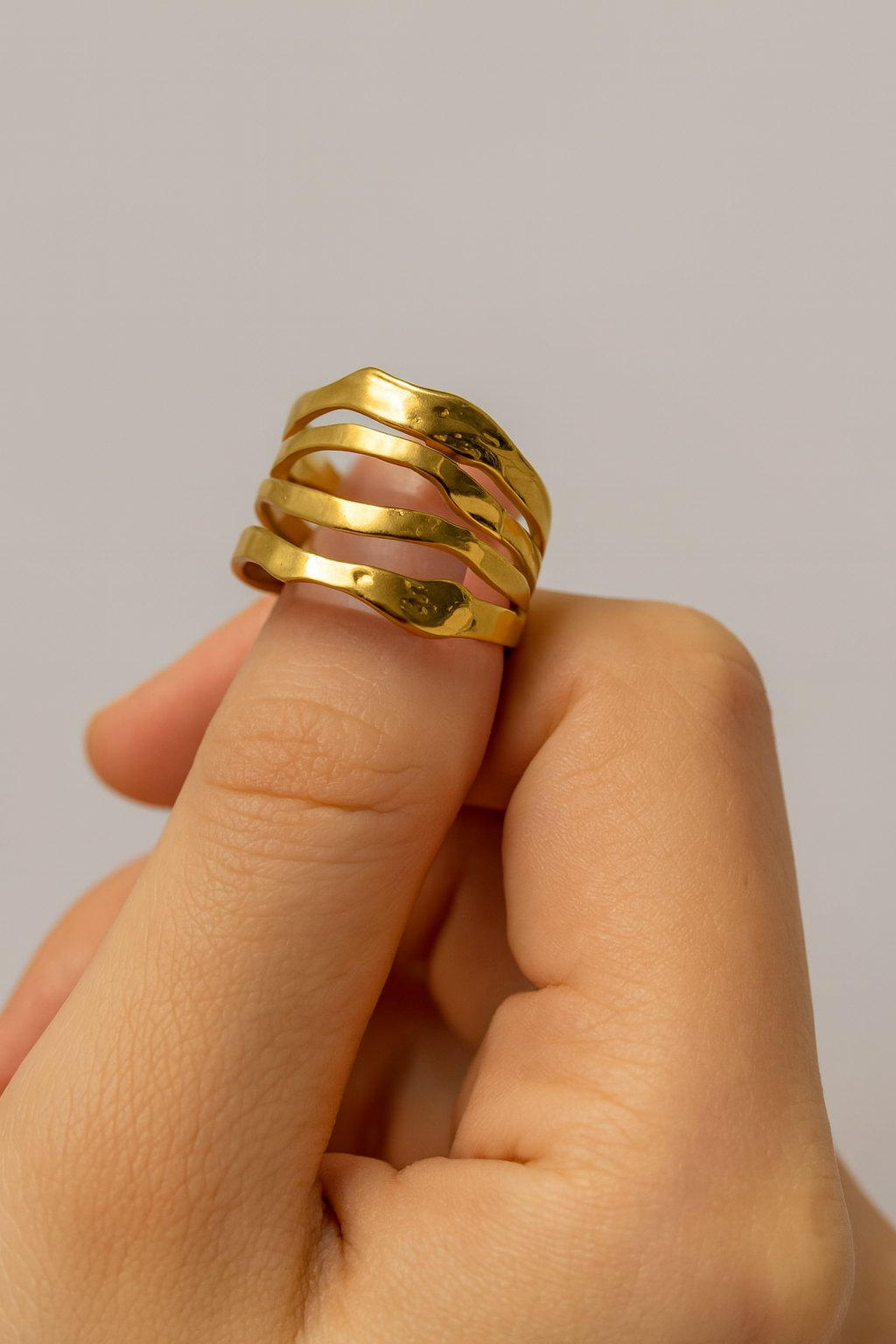 Waves Ring